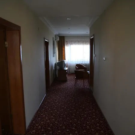 Hotel Omtel 3*